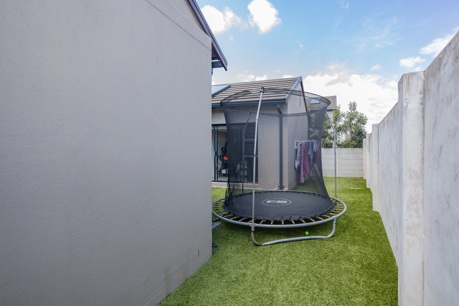 3 Bedroom Property for Sale in Haasendal Western Cape